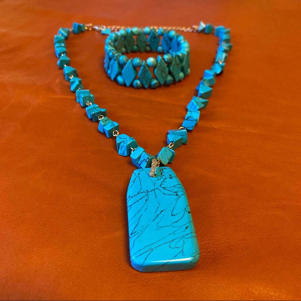 Faux turquoise necklace and bracelet set